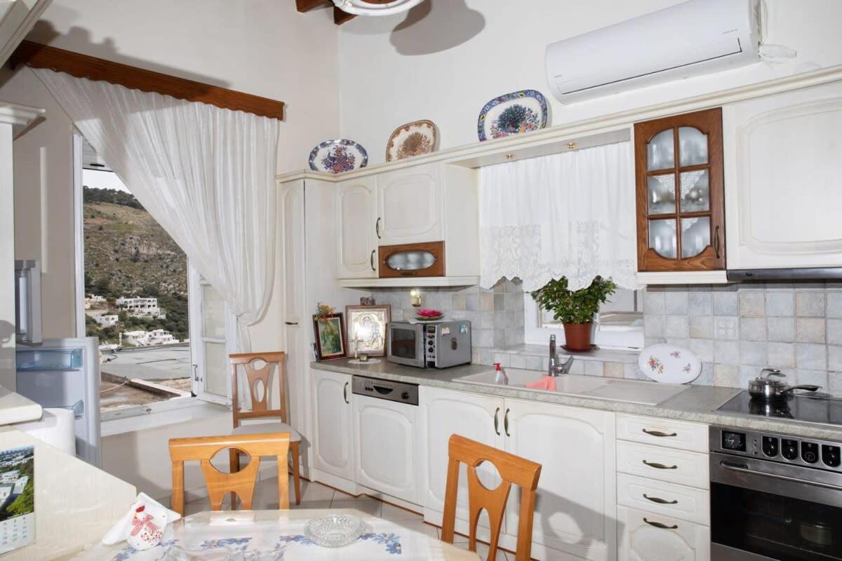 Appartement Neoclassical Splendor Unique Experience In Leros