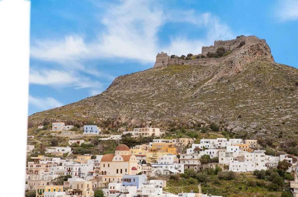 Neoclassical Splendor Unique Experience In Leros Appartement *