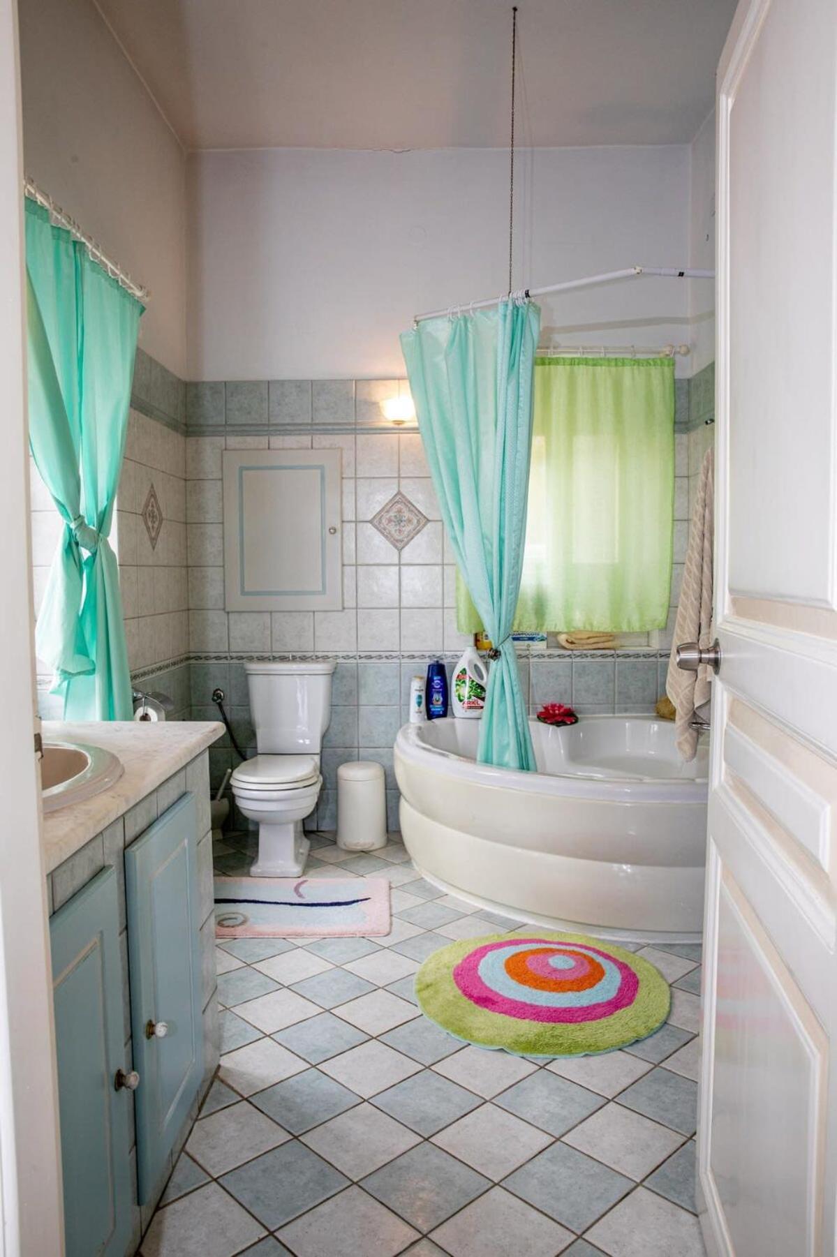 Neoclassical Splendor Unique Experience In Leros Appartement